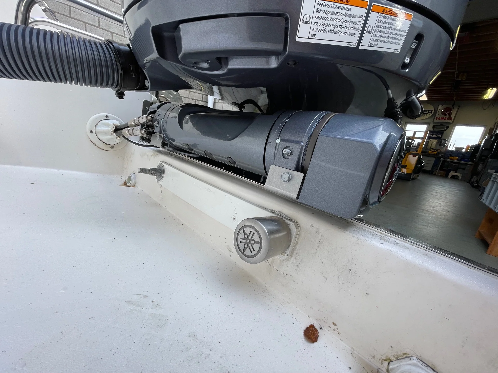 Yamaha 150 HP F150 LD Outboard Motor 4-Stroke EFI 20 Inch Shaft