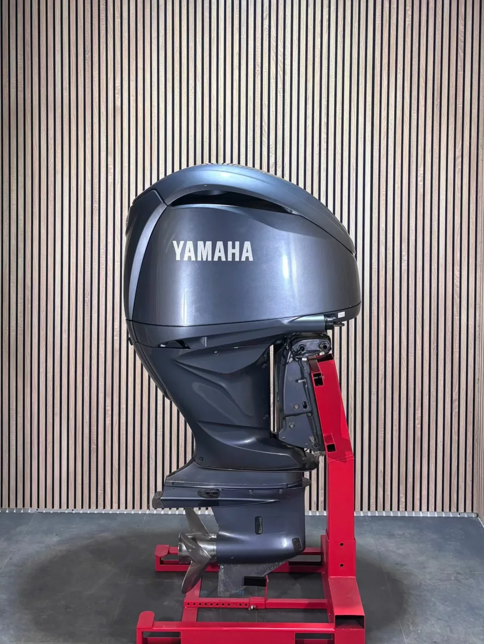 Yamaha 250 HP V6 Four Stroke Outboard Motor EFI 25 Inch Extra Long Shaft